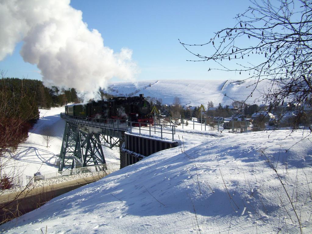 Ferienwohnungen Oberwiesenthal Zimmer foto