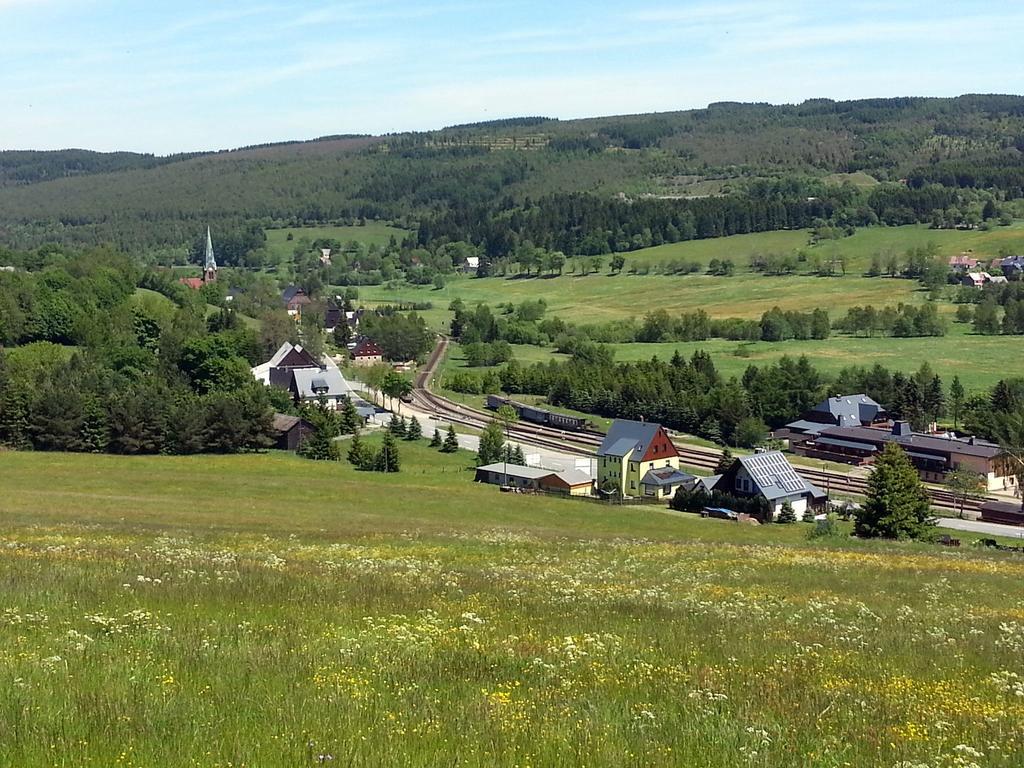 Ferienwohnungen Oberwiesenthal Zimmer foto